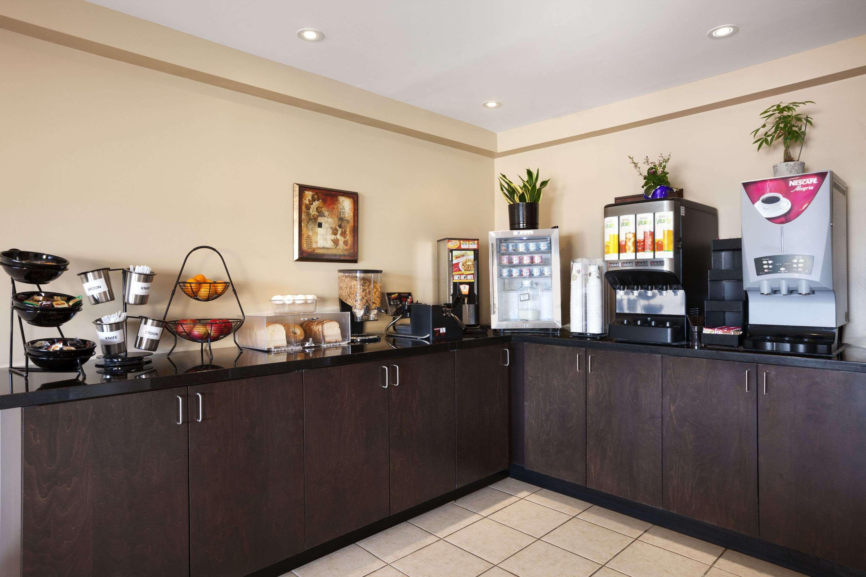 Travelodge By Wyndham Kapuskasing Luaran gambar